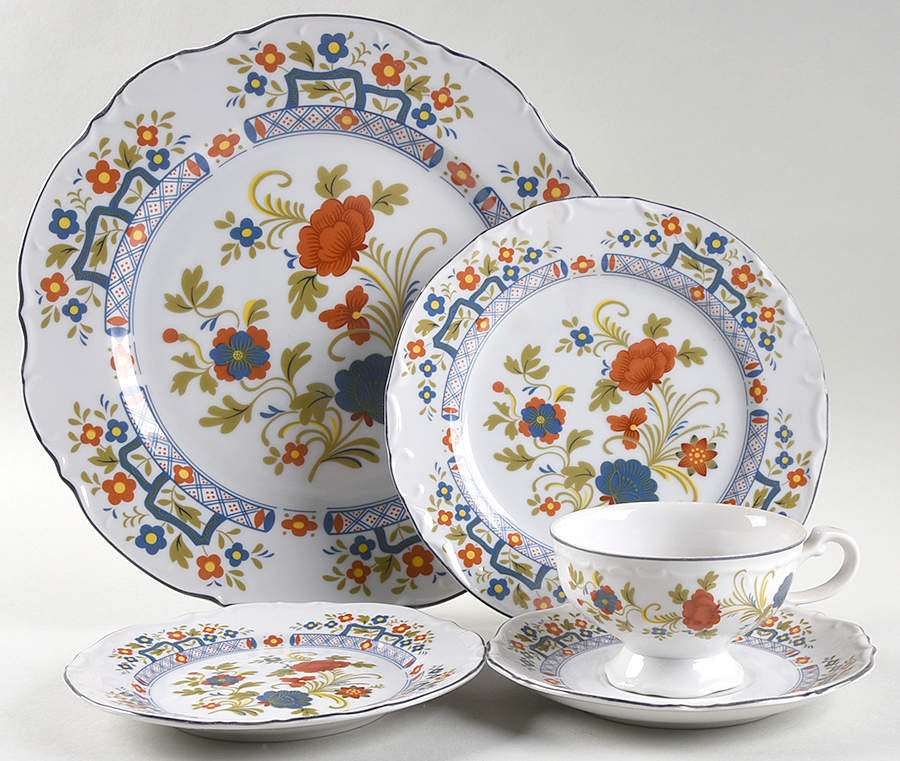 Elegance 5 Piece Place Setting by Norleans-1
