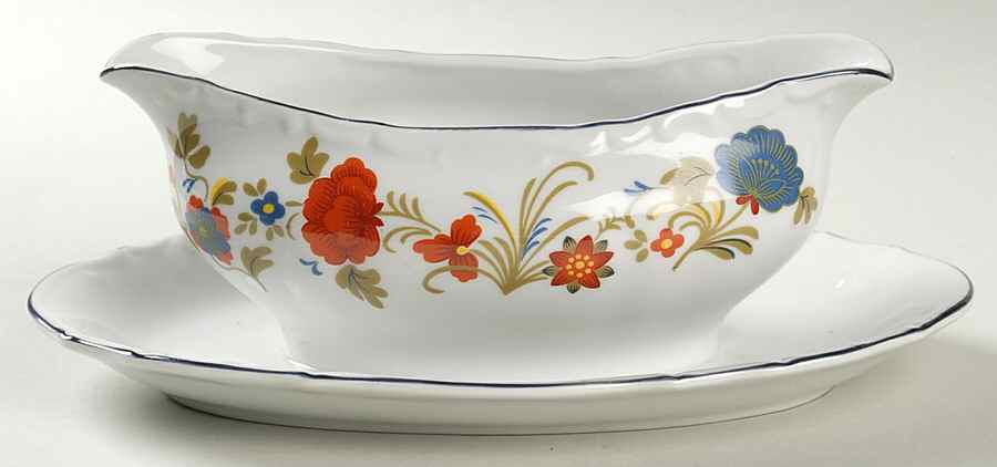 Elegance Gravy Boat with Attached Underplate by Norleans-1