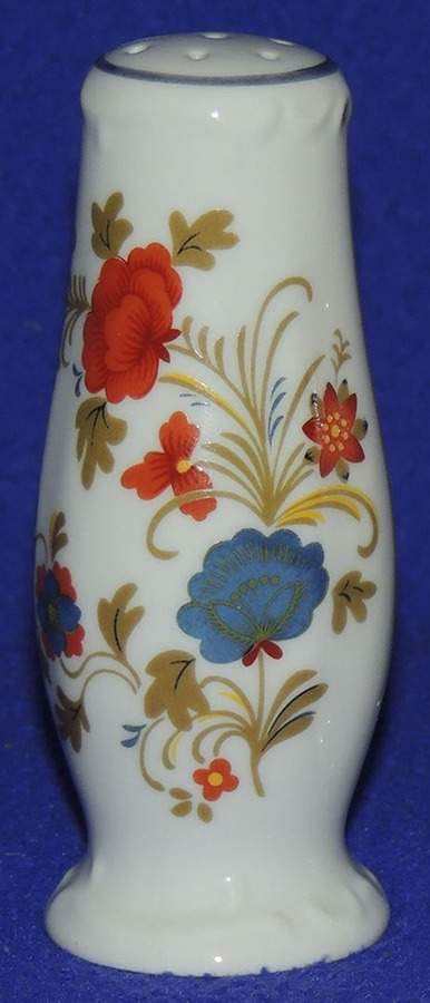 Elegance Pepper Shaker by Norleans-1