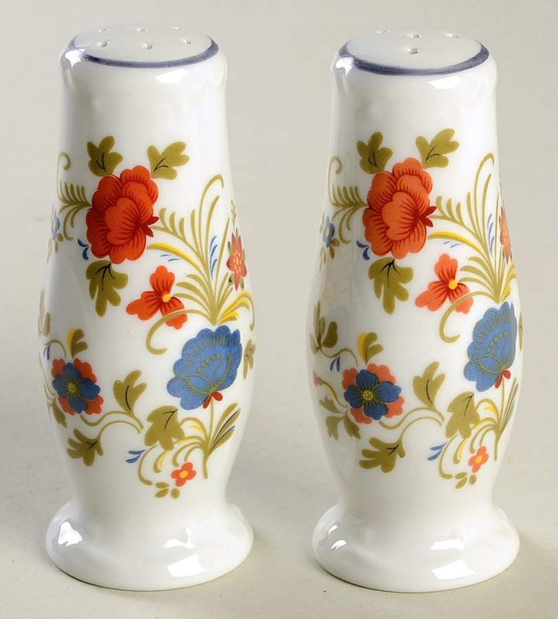 Elegance Salt & Pepper Set by Norleans-1