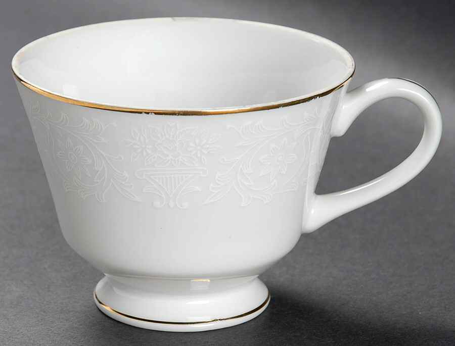 White Lace Footed Cup by Norleans-1