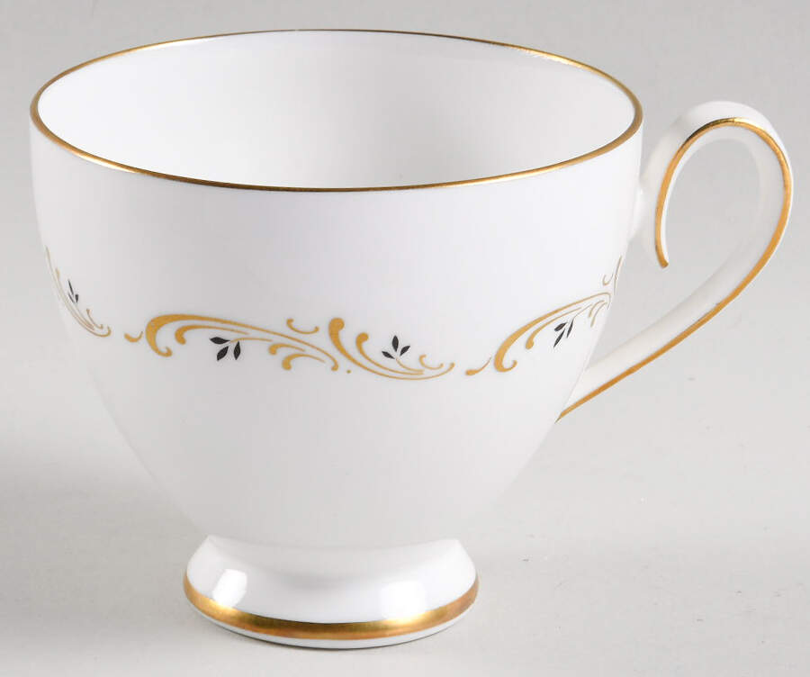 Lake Louise Footed Cup by Northumbria-1