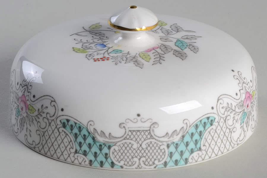 Lowestoft Lid for Round Butter by Northumbria-1