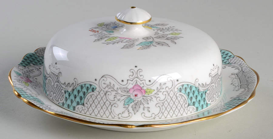 Lowestoft Round Covered Butter by Northumbria-1
