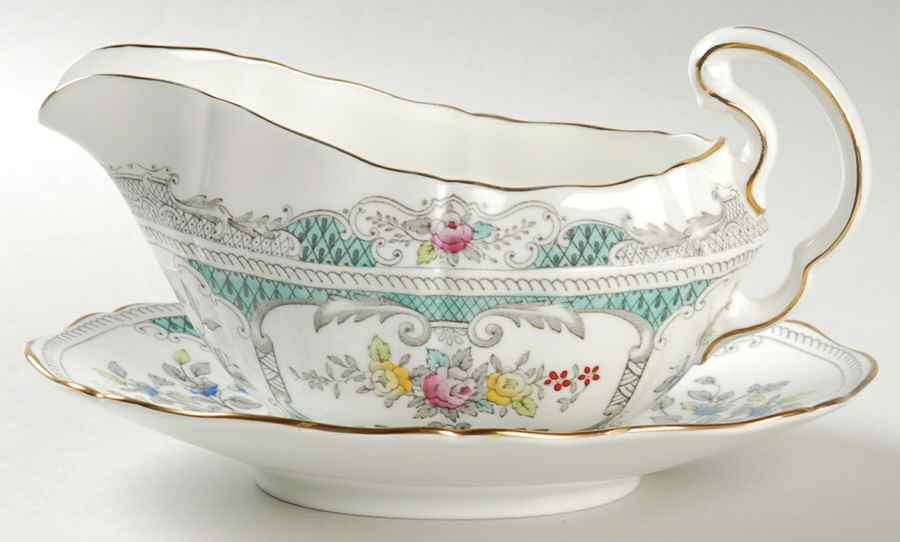 Lowestoft Gravy Boat & Underplate by Northumbria-1