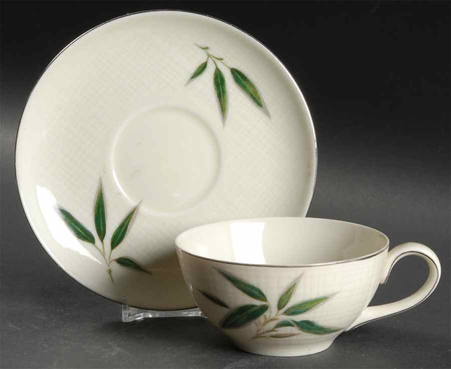 Willow Flat Cup & Saucer Set by Nunome-1