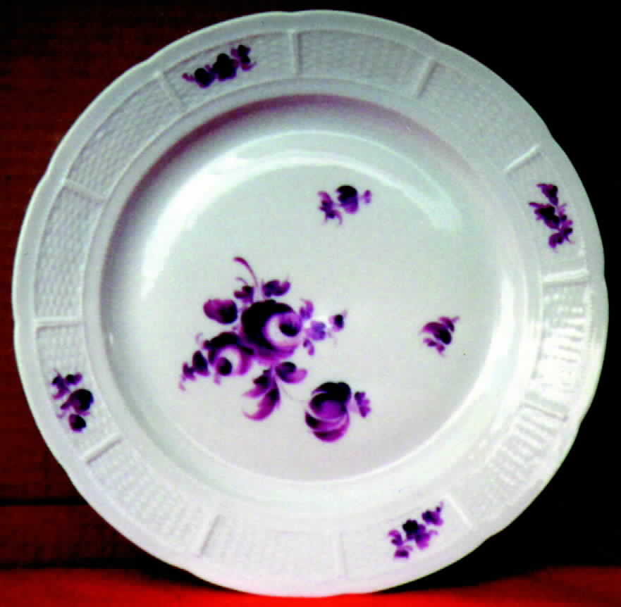1419-D135 Dinner Plate by Nymphenburg-1