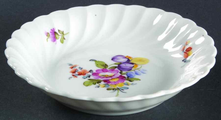 1012 Fruit/Dessert (Sauce) Bowl by Nymphenburg-1