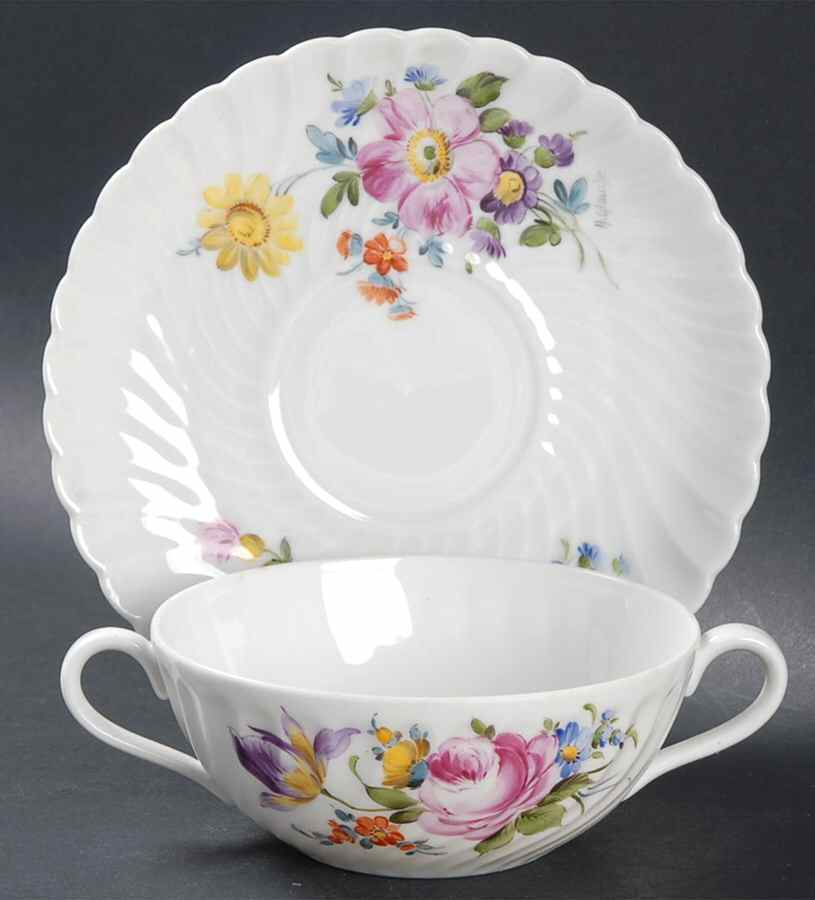 1012 Flat Cream Soup Bowl & Saucer Set by Nymphenburg-1