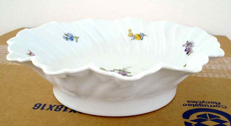 1012 9" Round Vegetable Bowl by Nymphenburg-1