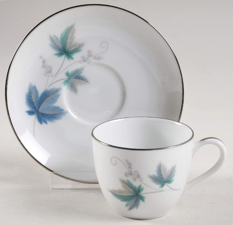 Vintage Flat Demitasse Cup & Saucer Set by Noritake-1