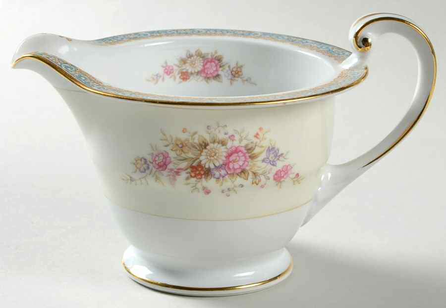 N915 Creamer by Noritake-1