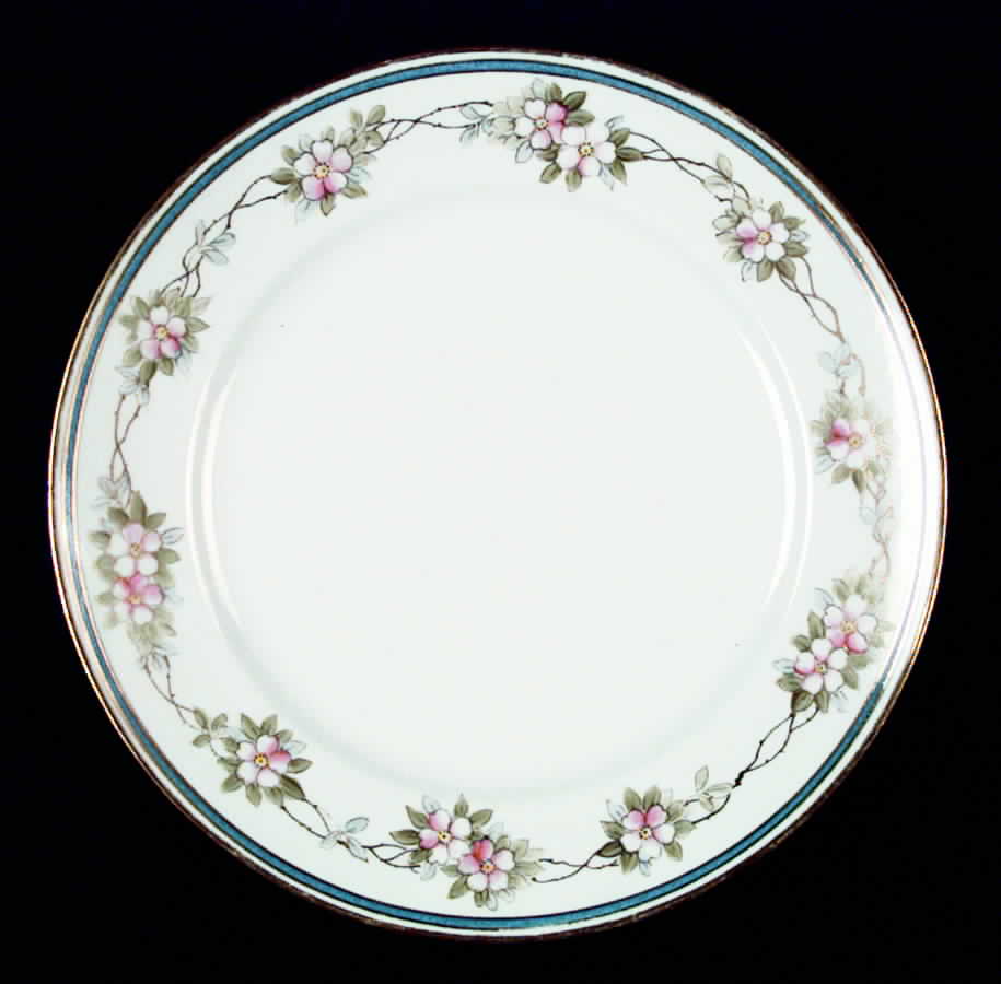 N924 Dinner Plate by Noritake-1