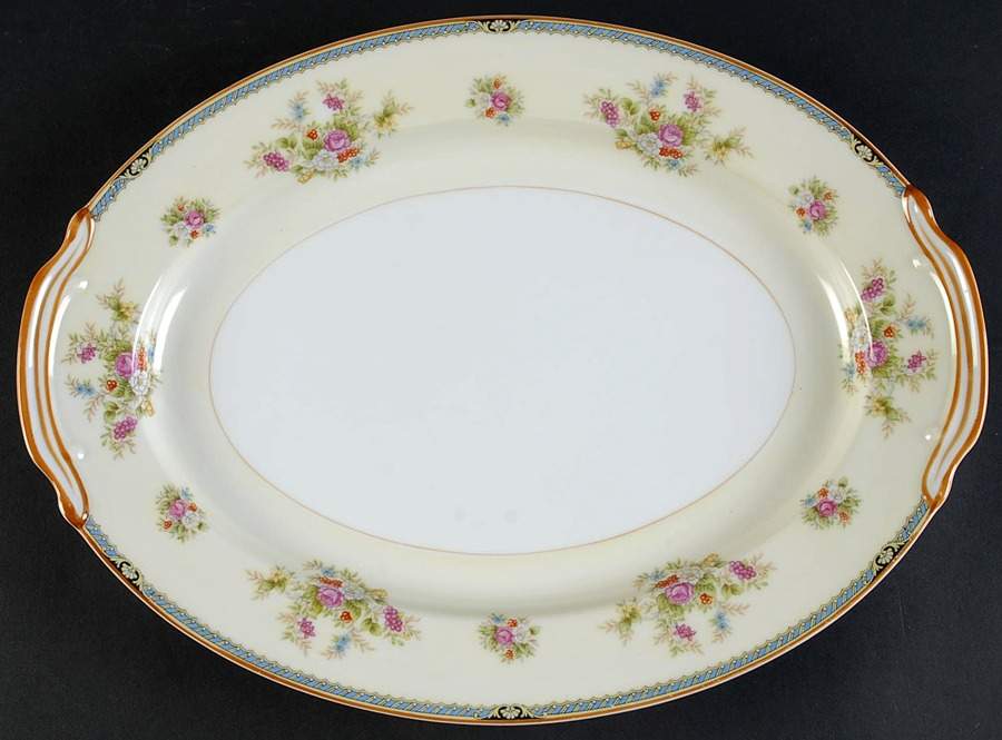 N928 13" Oval Serving Platter by Noritake-1