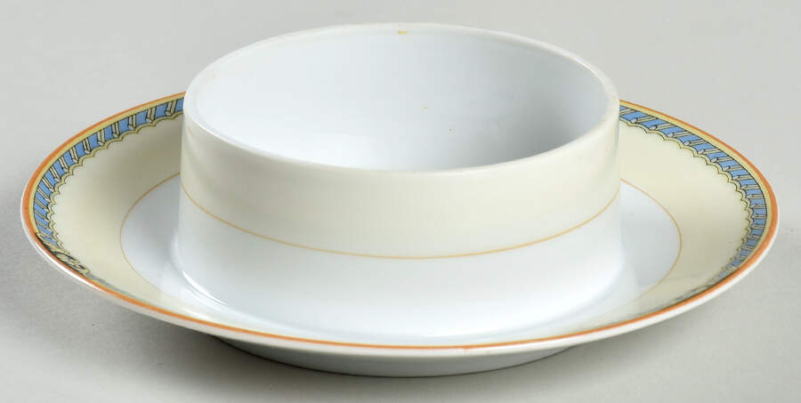 N928 Round Butter with Attached Underplate No Lid by Noritake-1