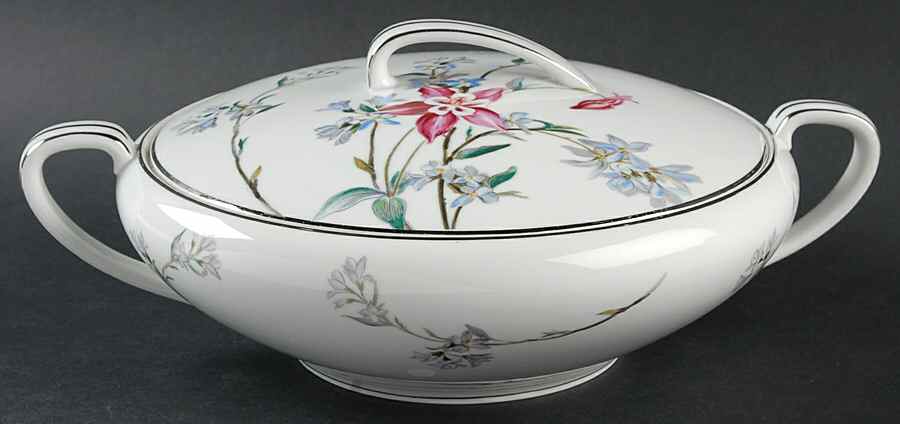 Verna (Platinum Trim) Round Covered Vegetable by Noritake-1