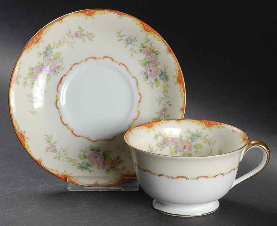 N949 Footed Cup & Saucer Set by Noritake-1