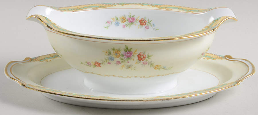 N952 Gravy Boat with Attached Underplate by Noritake-1