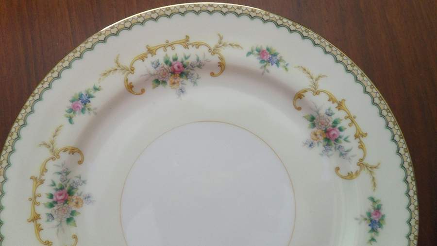 N956 Dinner Plate by Noritake-1