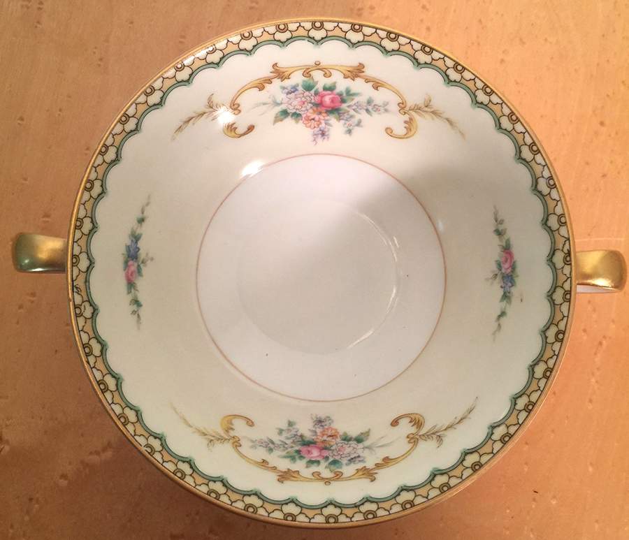 N956 Footed Cream Soup Bowl by Noritake-1
