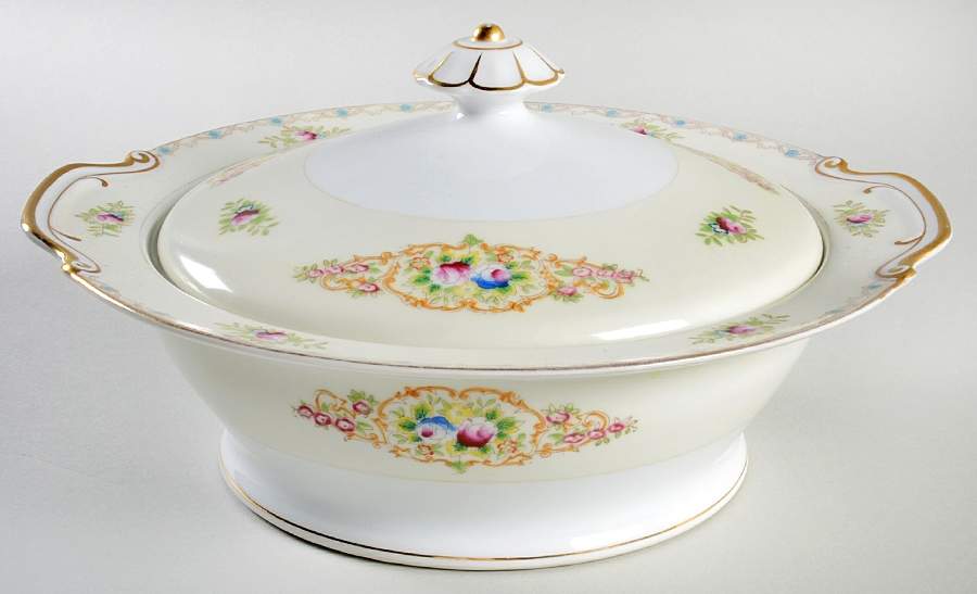 NAT17 Round Covered Vegetable by National China-1