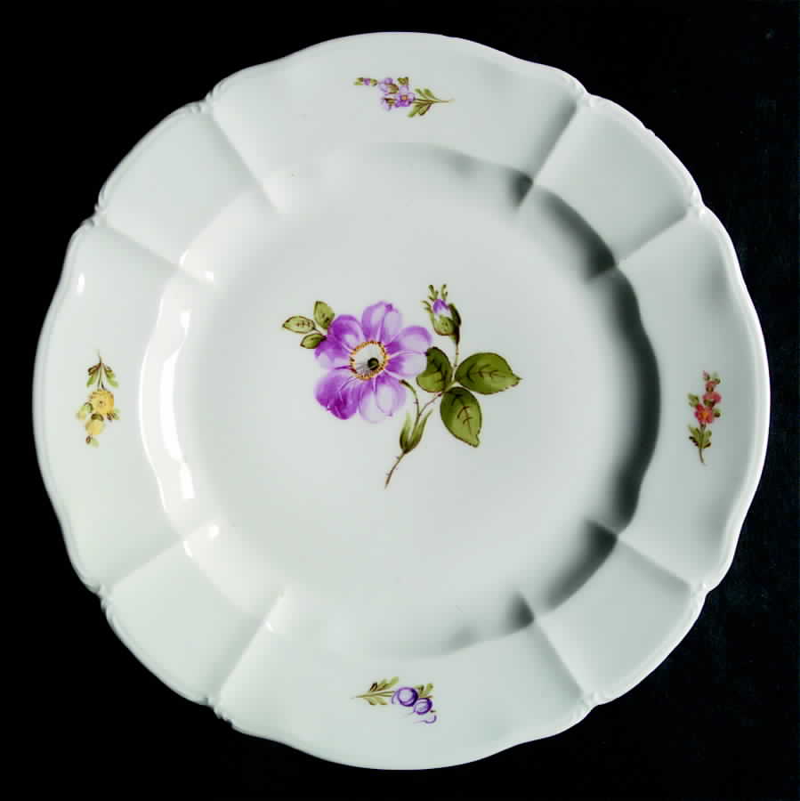 NYM2 Dinner Plate by Nymphenburg-1