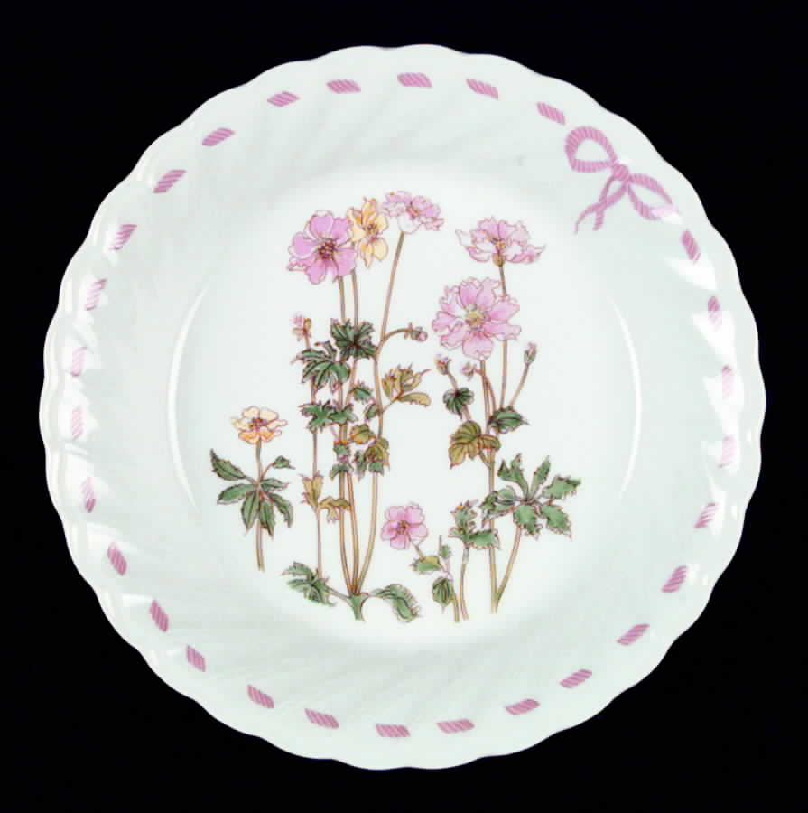 Cosmos Ribbon Coupe Soup Bowl by Nichinan-1