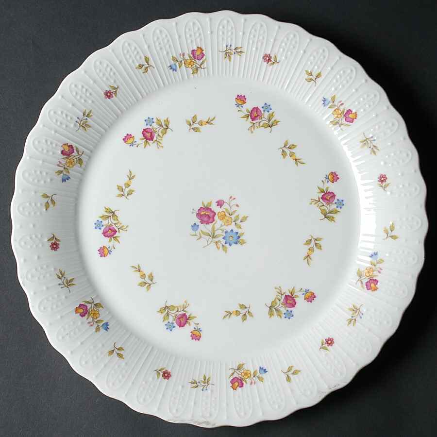 Dresden Flower 12" Chop Plate (Round Platter) by Nichinan-1