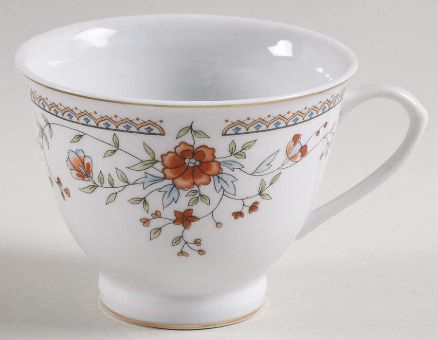 NTH5 Footed Cup by Northridge-1