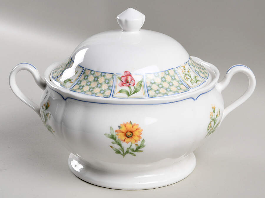 Sonoma Trellis Round Covered Vegetable by Noritake-1
