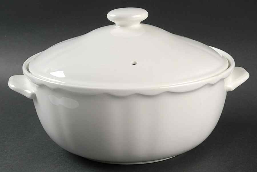 Gourmet White 2.5 Qt Round Covered Casserole by Noritake-1