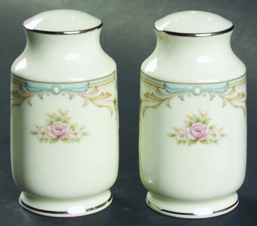 Donovan Salt & Pepper Set by Noritake-1