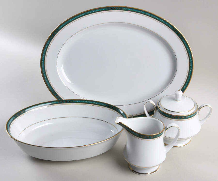 Greens Court 5 Piece Hostess Set by Noritake-1