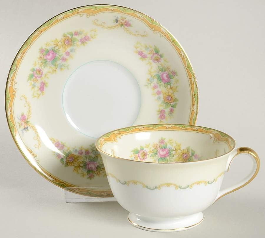 N1014 Footed Cup & Saucer Set by Noritake-1