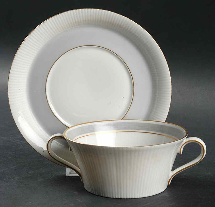 EX766 Flat Cream Soup Bowl & Saucer Set by Nymphenburg-1