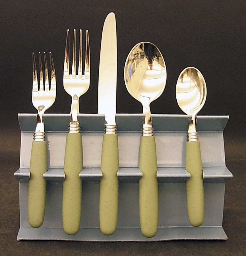 Colorwave Green 5 Pc Place Setting-Flatware (K1,F2,SF,TSP,PLAS) by Noritake-1