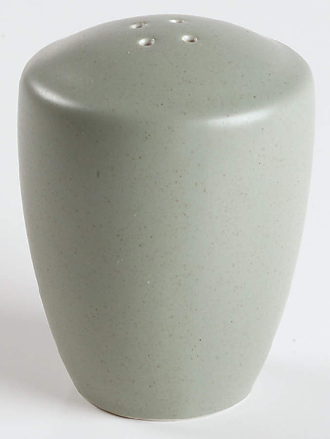 Colorwave Green Pepper Shaker by Noritake-1