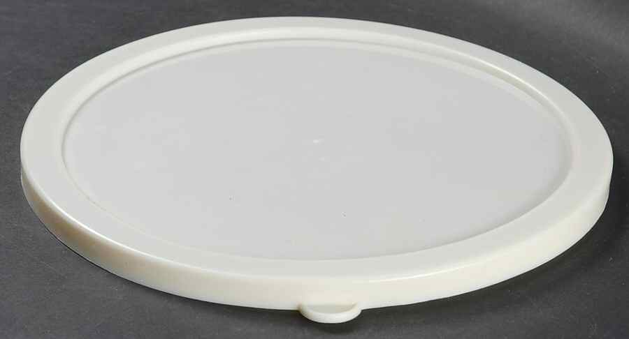 Colorwave Purple Plastic Lid For 7 3/4" Metal Bowl by Noritake-1