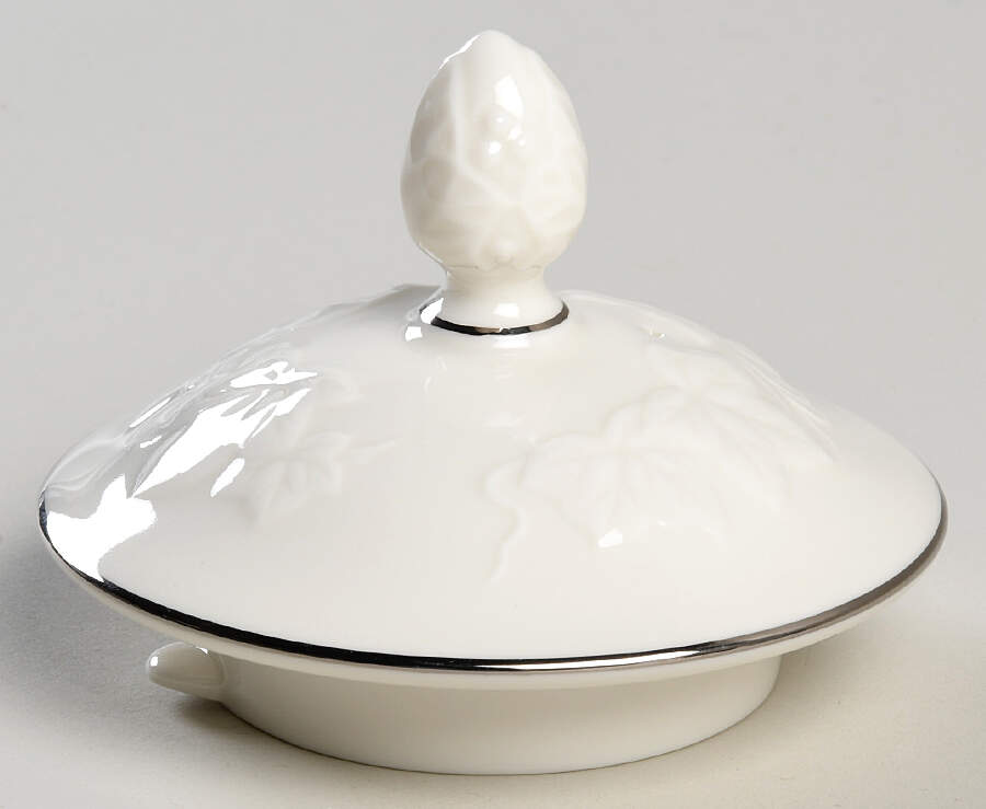 Halls of Ivy Platinum Lid for Coffee Pot by Noritake-1