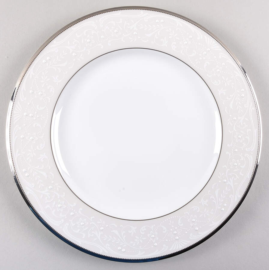 Silver Palace Dinner Plate by Noritake-1