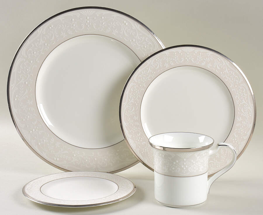 Silver Palace 4 Piece Place Setting by Noritake-1