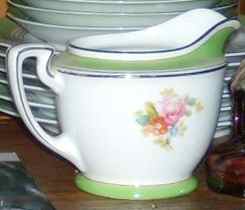 N1051 (Smooth) Creamer by Noritake-1