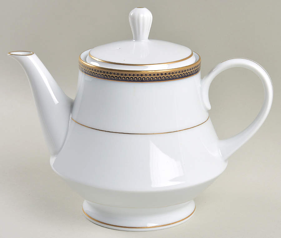 P561 Coffee Pot & Lid by Noritake-1