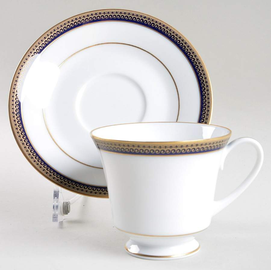 P561 Footed Cup & Saucer Set by Noritake-1