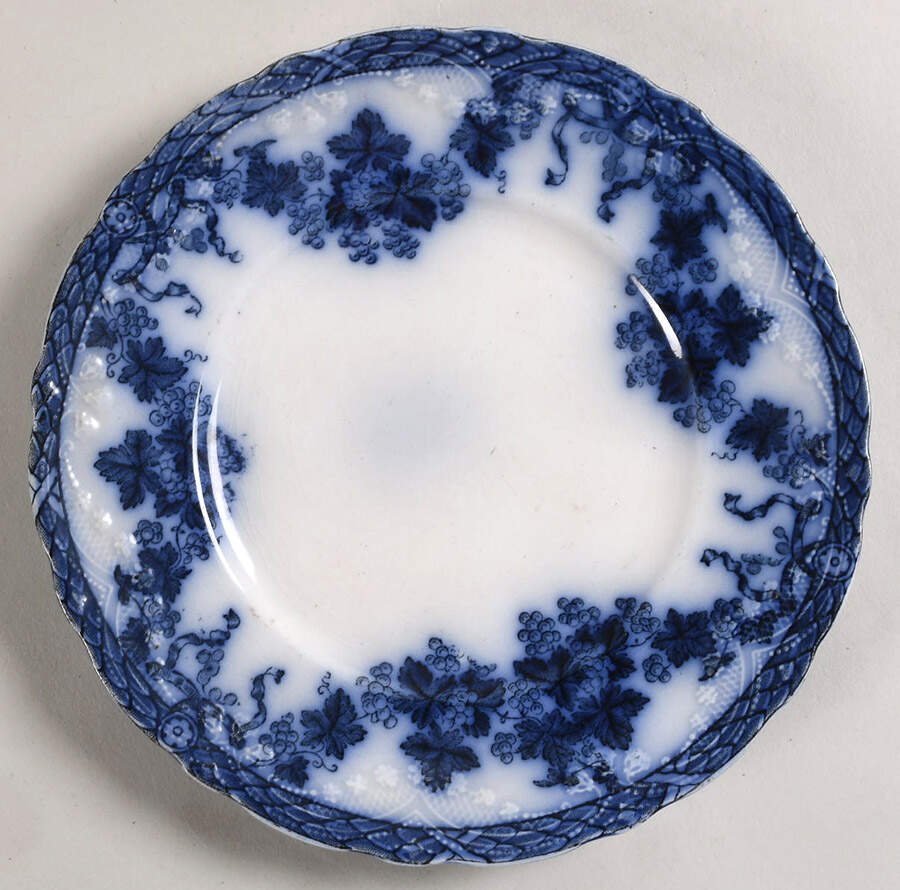 Vienna Dessert/Pie Plate by New Wharf-1