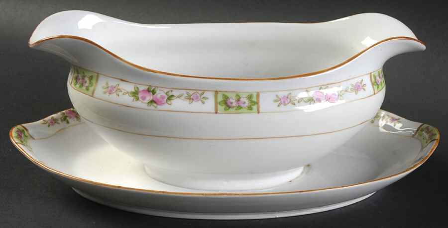 N1124 Gravy Boat with Attached Underplate by Noritake-1