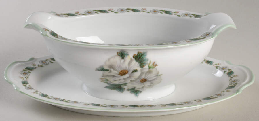 N1139 Gravy Boat with Attached Underplate by Noritake-1