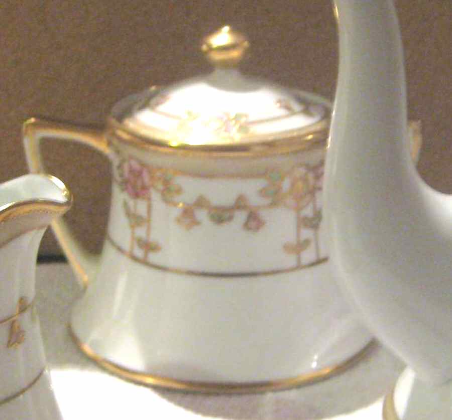 N1141 Sugar Bowl & Lid by Noritake-1