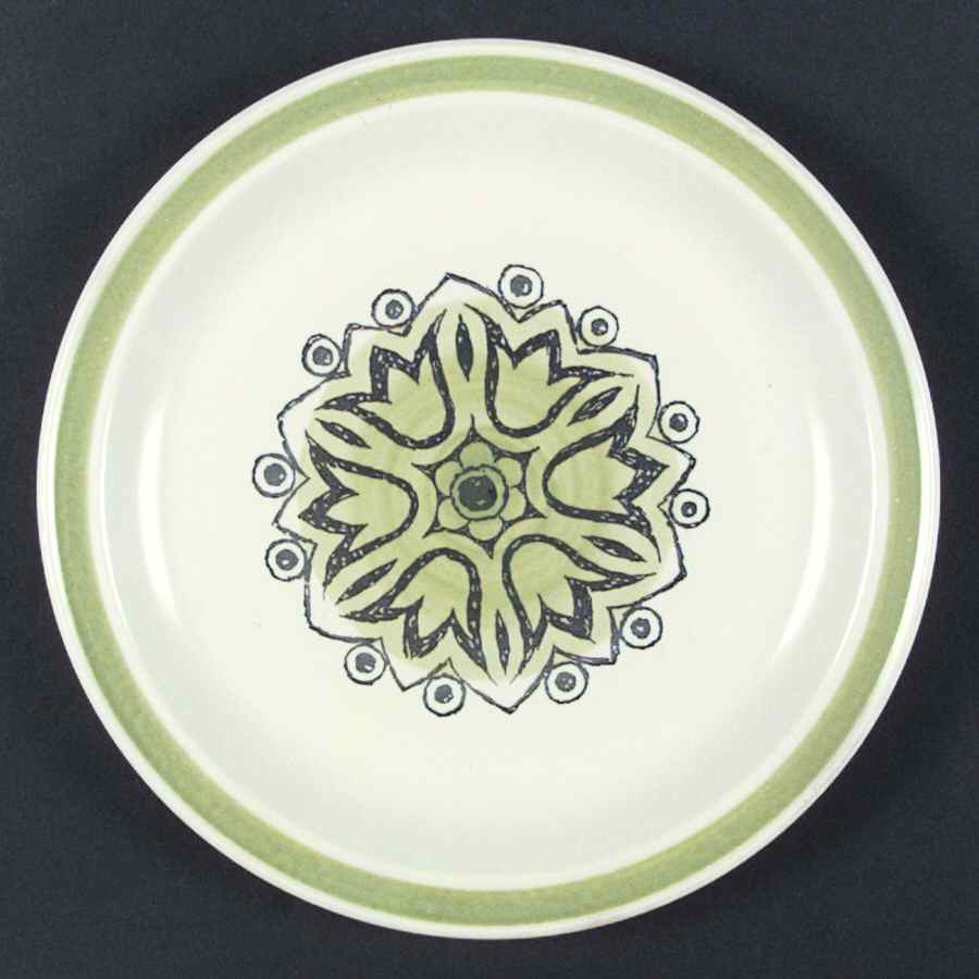 Evergreen Dinner Plate by Nikko-1
