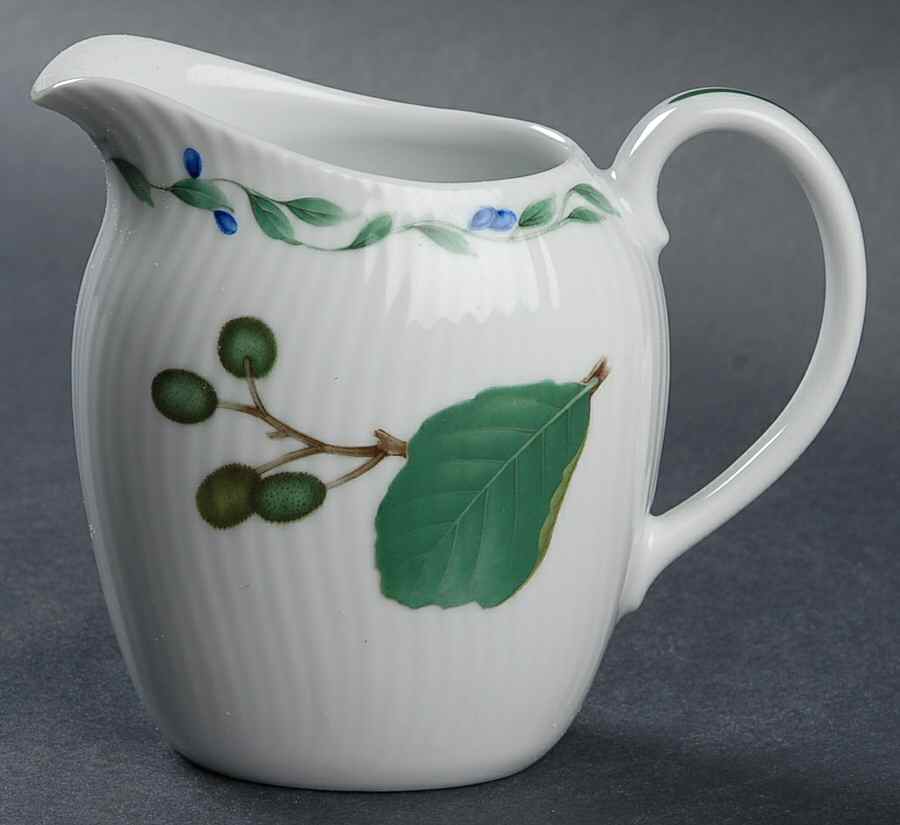 Forest Park Creamer by Noritake-1